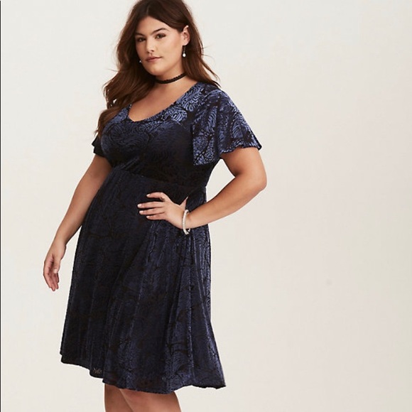 Torrid NAVY VELVET PRINTED V-NECK SKATER DRESS - Picture 1 of 11